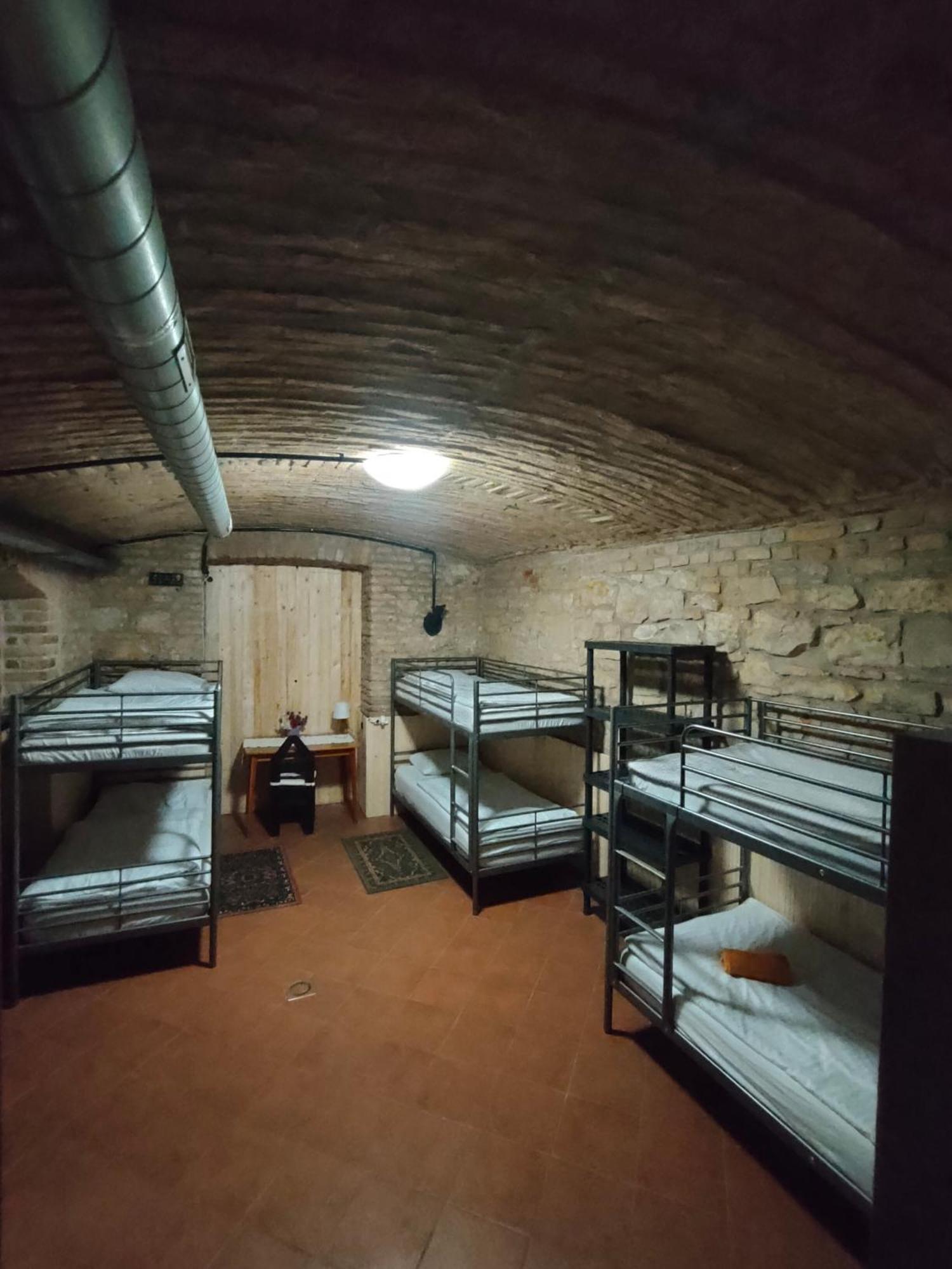 Alba Hostel Прага Экстерьер фото