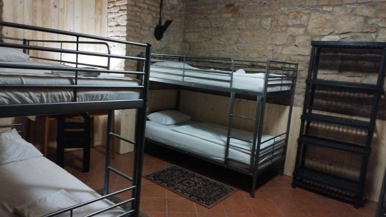 Alba Hostel Прага Экстерьер фото