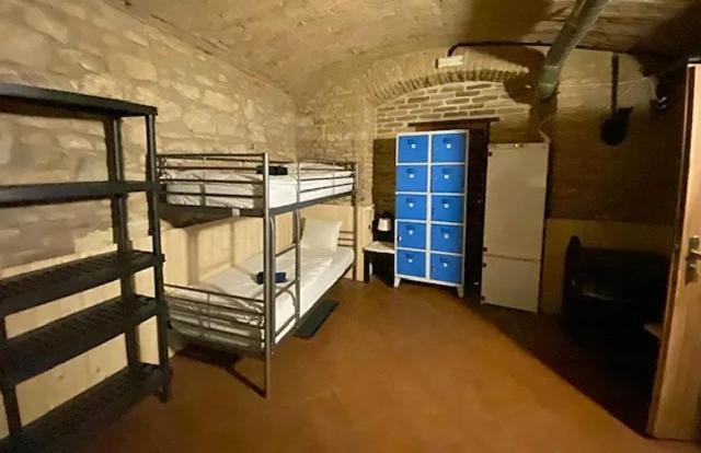 Alba Hostel Прага Экстерьер фото