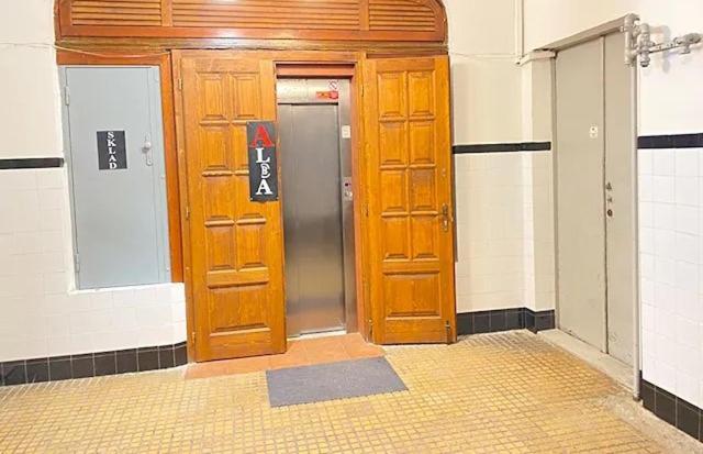 Alba Hostel Прага Экстерьер фото